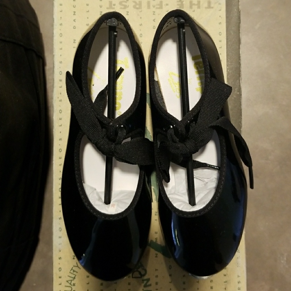 Tap shoes